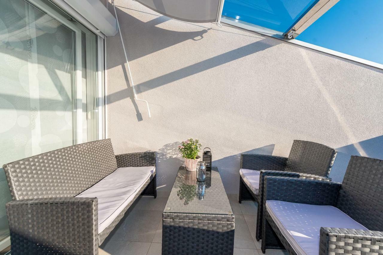 Apartments Luky Zadar Exterior foto
